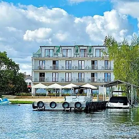 Relax Place & Restaurant Hotel