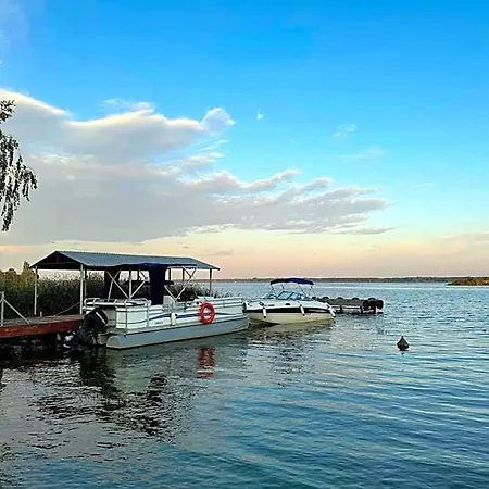 Relax Place & Restaurant Hotel