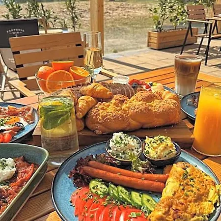 Hotel Relax Place & Restaurant