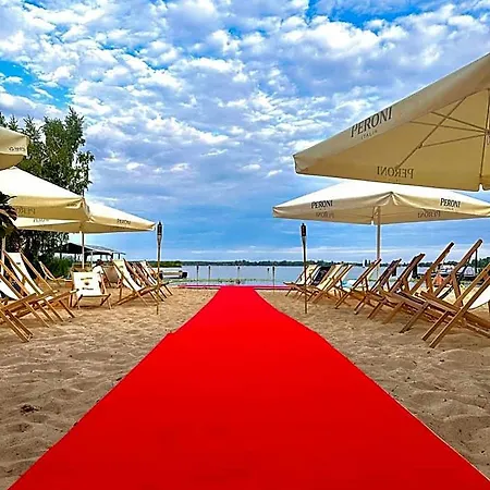 Hotel Relax Place & Restaurant